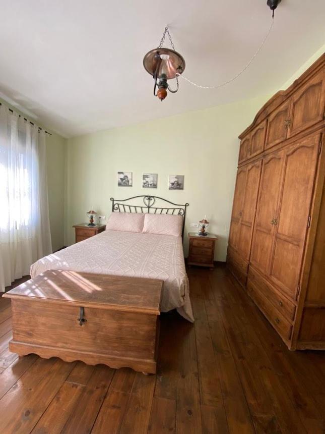 Espaciosa Y Elegante Casa Rural En 로스마리네스 외부 사진