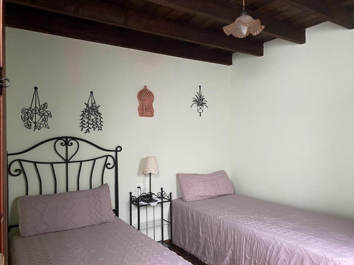 Espaciosa Y Elegante Casa Rural En 로스마리네스 외부 사진