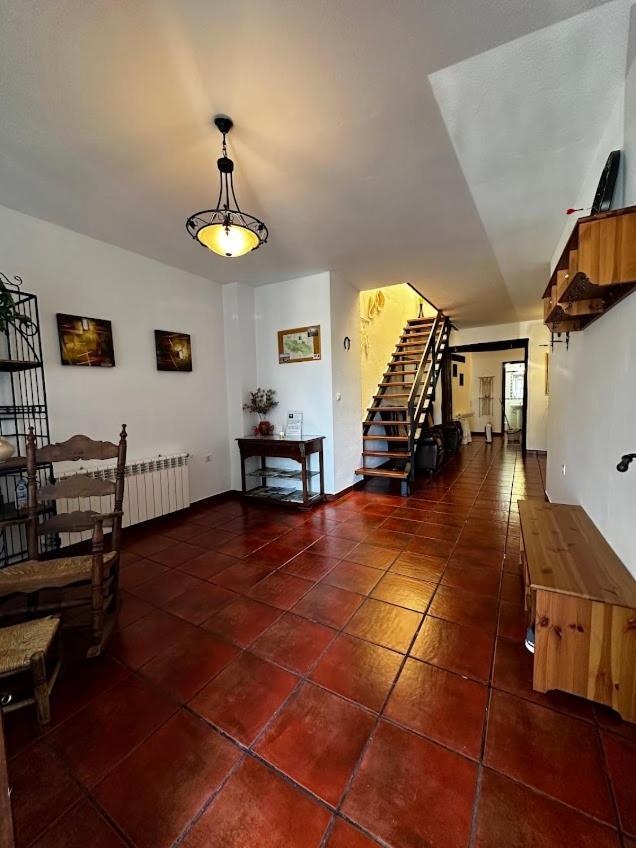 Espaciosa Y Elegante Casa Rural En 로스마리네스 외부 사진