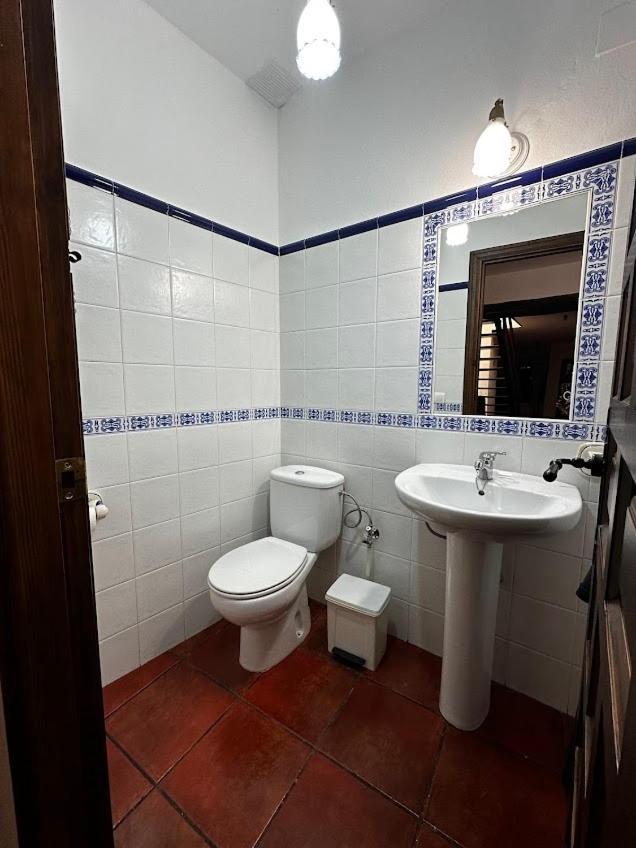 Espaciosa Y Elegante Casa Rural En 로스마리네스 외부 사진